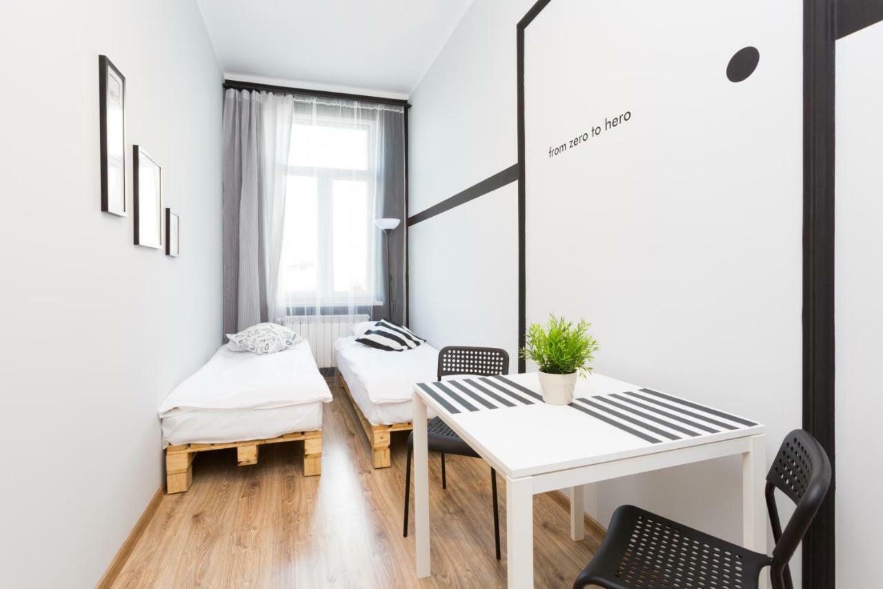 Dot Hostel - Pokoje I Noclegi W Centrum Белско-Бяла Екстериор снимка