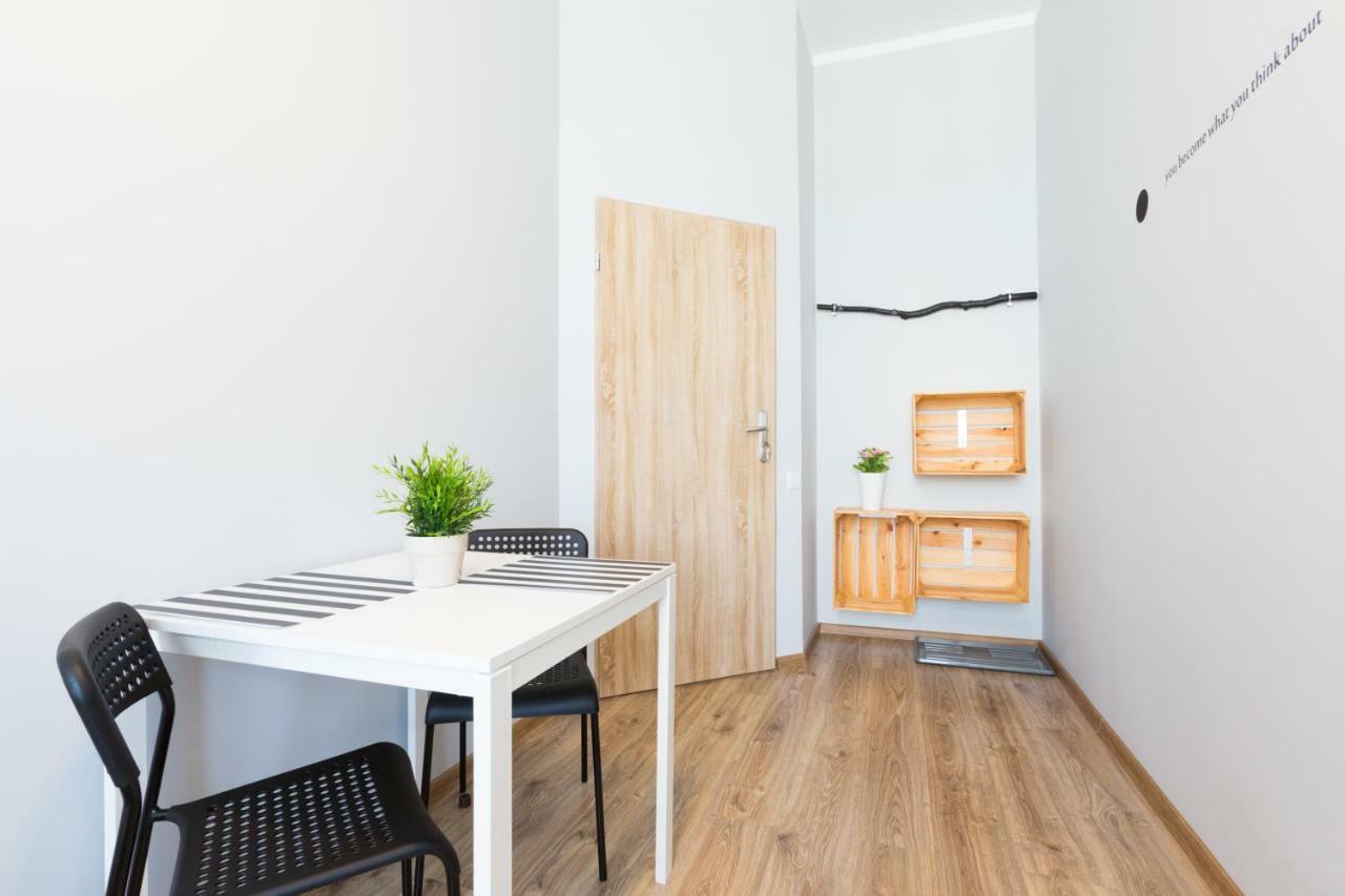 Dot Hostel - Pokoje I Noclegi W Centrum Белско-Бяла Екстериор снимка