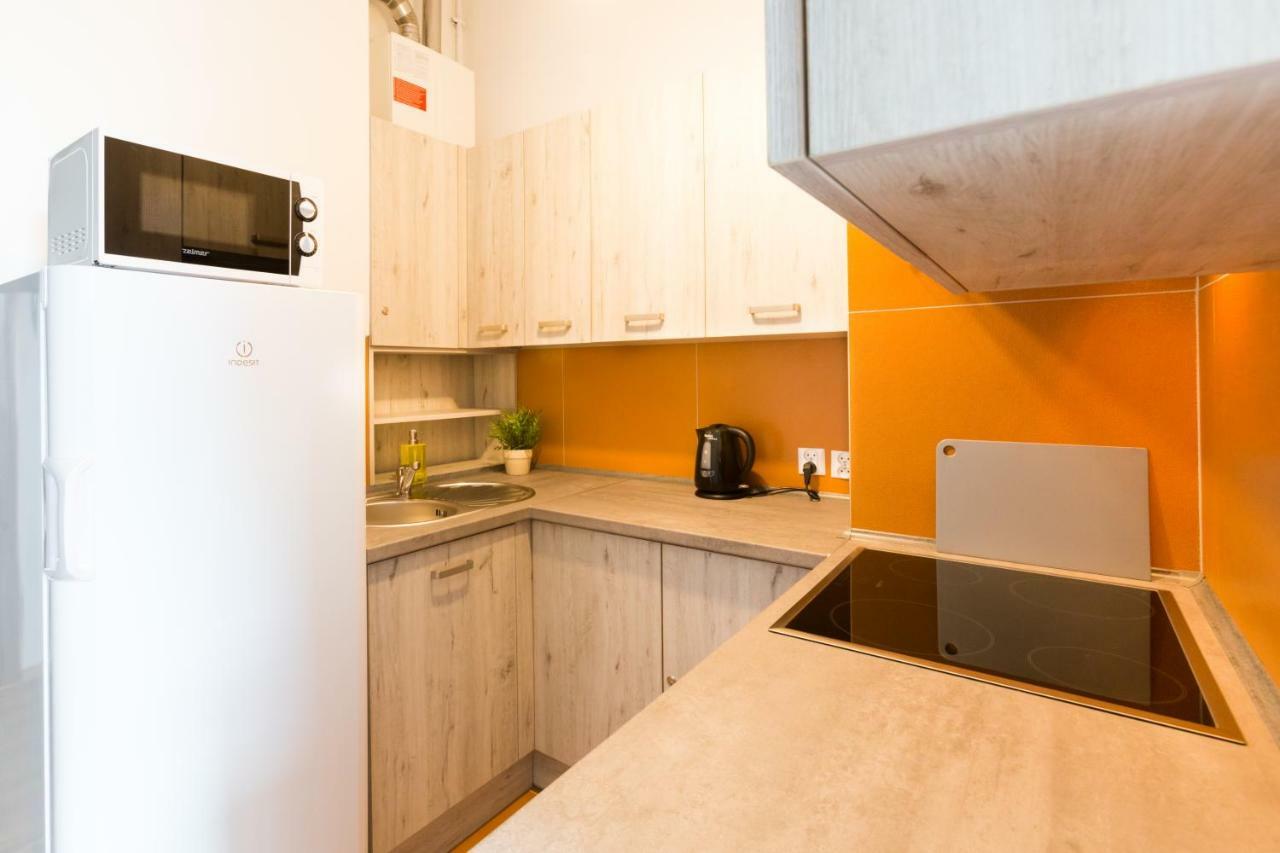 Dot Hostel - Pokoje I Noclegi W Centrum Белско-Бяла Екстериор снимка